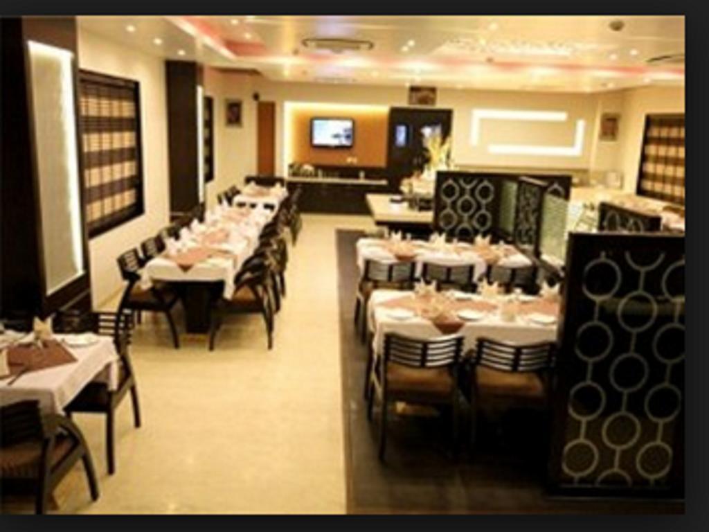 Sheetal International Rain Basera Rāipur Exterior foto