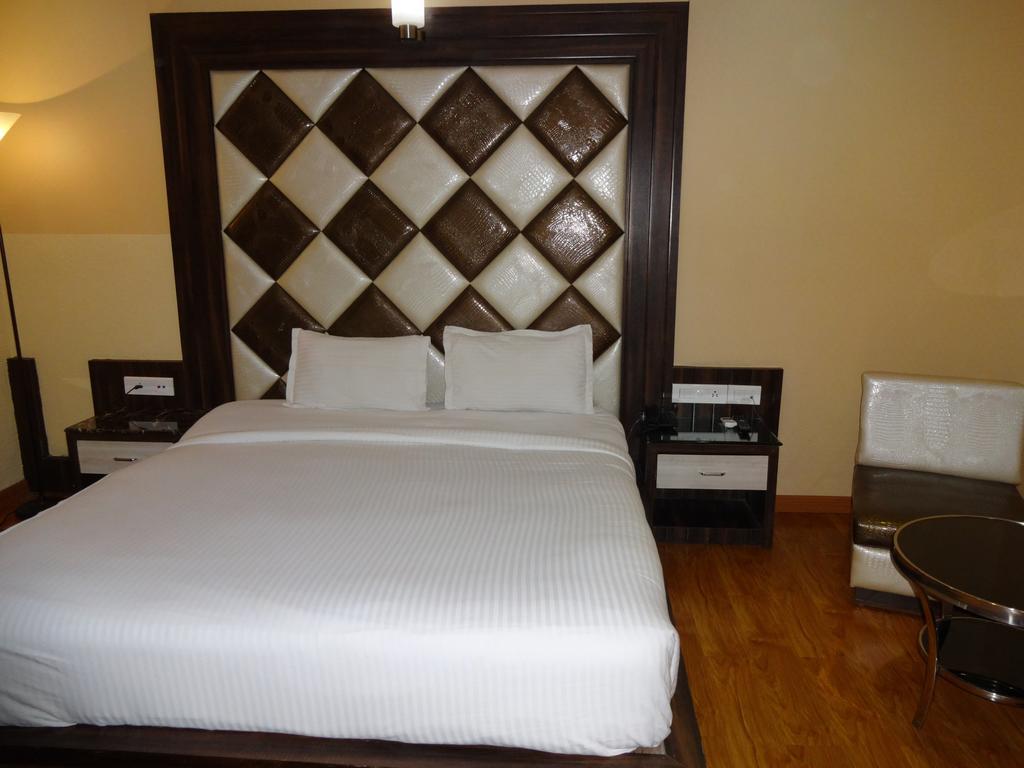 Sheetal International Rain Basera Rāipur Zimmer foto