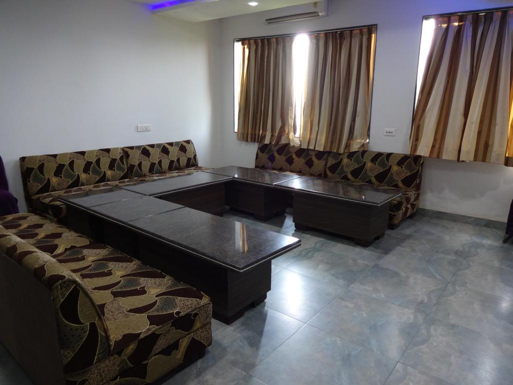 Sheetal International Rain Basera Rāipur Exterior foto